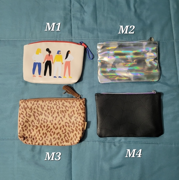 IPSY Bags - Picture 4 of 6